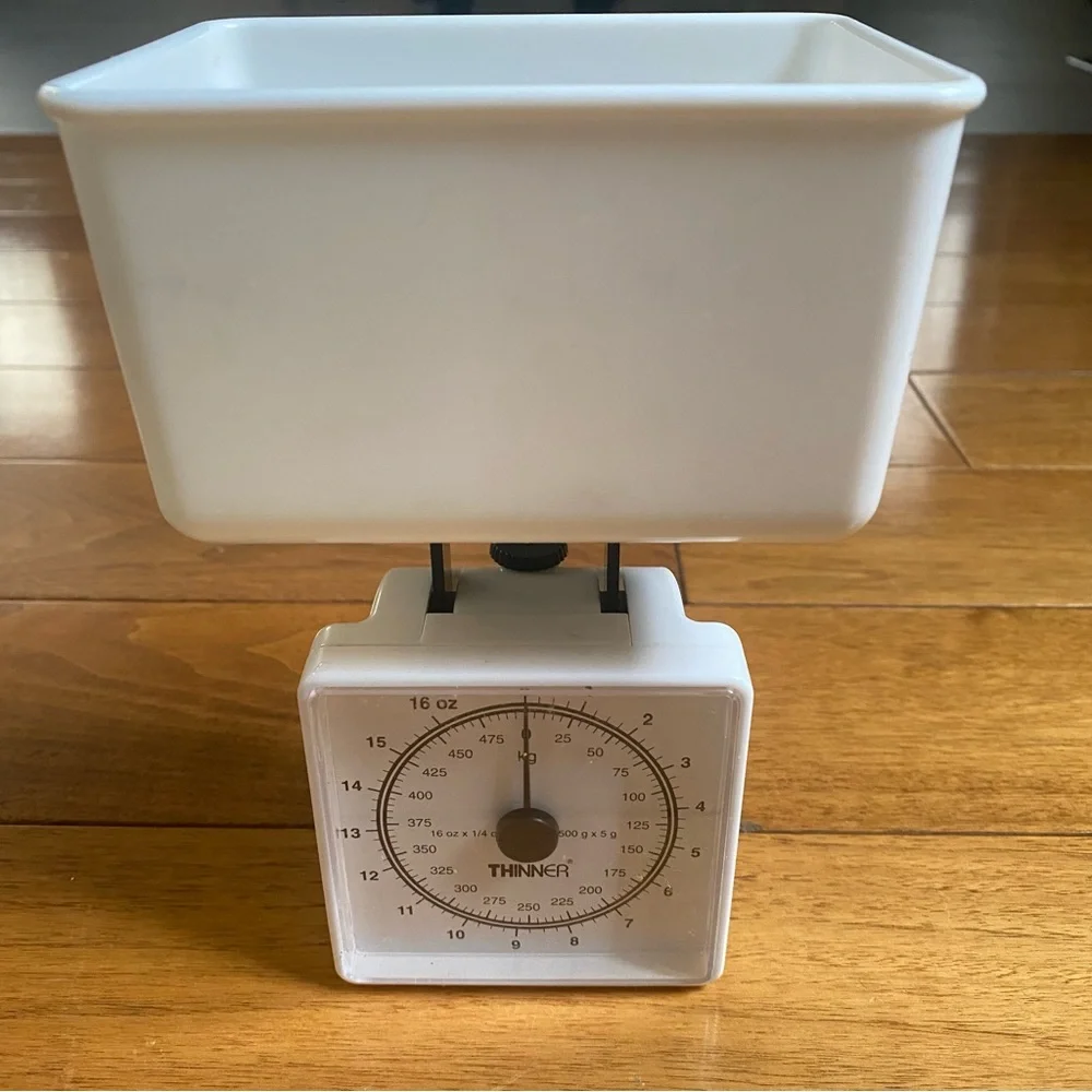 Thinner kitchen scale compact self-store up to 16 oz